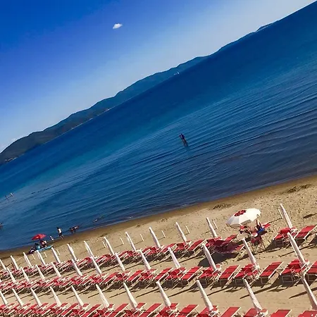 Eden Beach By Mario