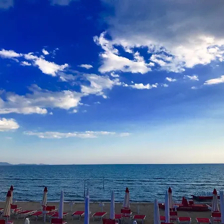 בית הארחה Eden Beach By Mario *
