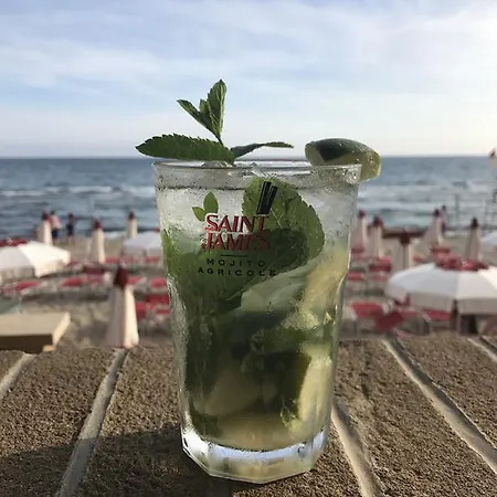 בית הארחה Eden Beach By Mario