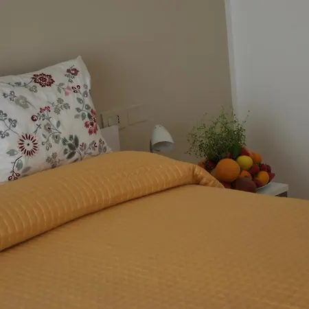 Eden Beach By Mario Guest house *